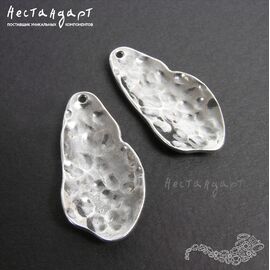 Подвеска Knocked Oval Silver Plated 31х17 мм