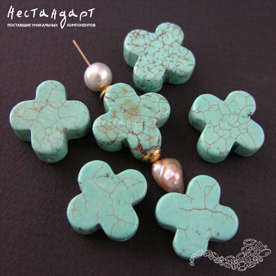 Имитация бирюзы Клевер четырехлистный 20х20х7 мм