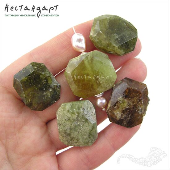 Гранат натуральный Octagon 22-25х20 мм, изображение 2