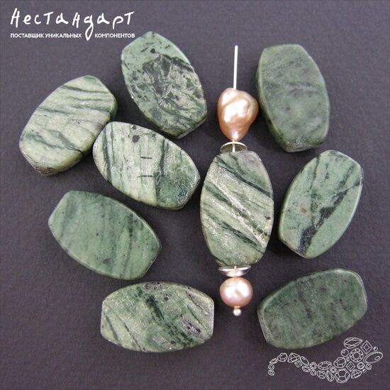 Амфибол натуральный Barrel Cut 20х12 мм, изображение 3