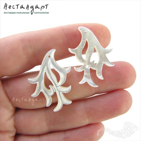 Перламутр натуральный резной Precious Coral 22х30 мм, изображение 3