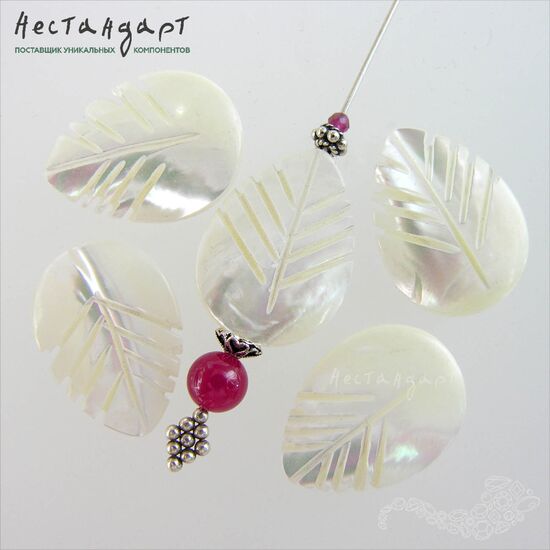 Перламутр натуральный резной Leaf White 15х20 мм, изображение 4