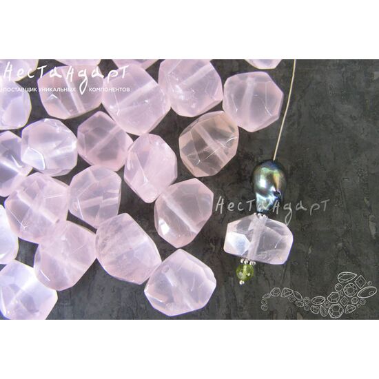 Кварц натуральный розовый Geometric Form 16х19 мм