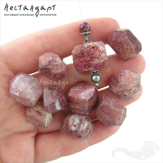 Кварц розовый натуральный с гематитом Geometric Form 17-19х12-14 мм, изображение 2