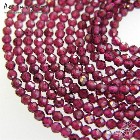 Гранат натуральный с ювелирной огранкой 2,5 мм (нить 19,5 см), изображение 4
