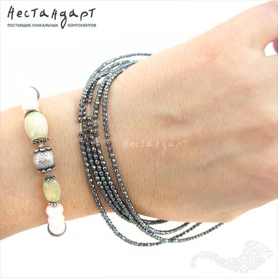 Гематит Hematite с огранкой 2 мм (нить 19 см), изображение 2