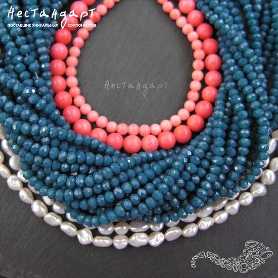 Хрустальная бусина Pastel Blue Opal 3х2 мм (нить 43 см), изображение 2