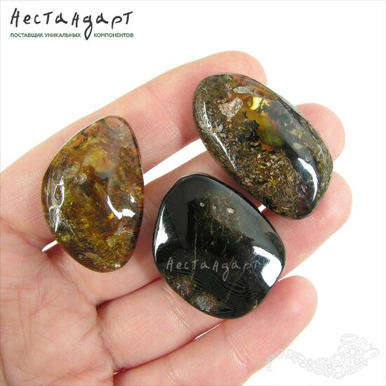 Янтарь натуральный Witch Stone 25-30 мм, изображение 2