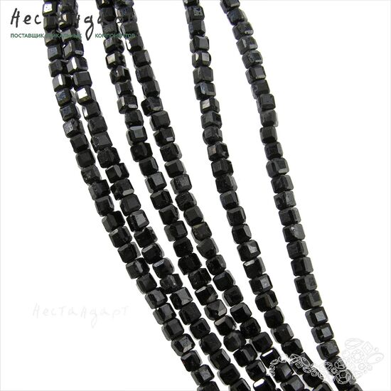 Шпинель черная с огранкой Cube Black 2,5 мм (нить 10 см)