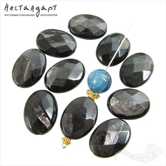 Гиперстен с огранкой Ovalibus 18х13 мм