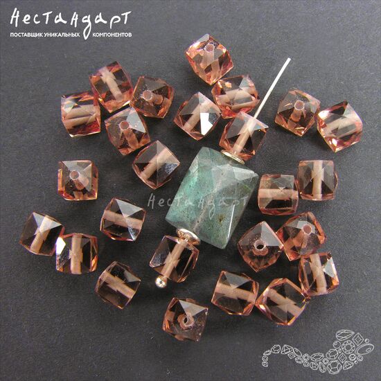 Зултанит наноситал с огранкой Cut Cube 6-7 мм, изображение 8