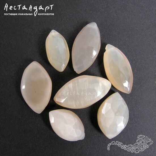 Адуляр натуральный с огранкой Marquis Peach 20-26 мм, изображение 4