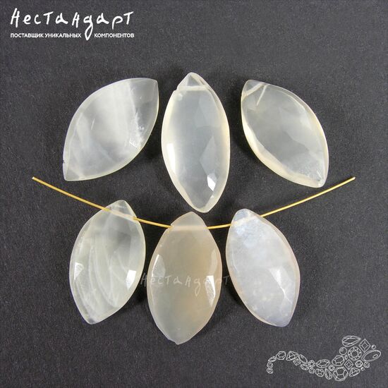 Адуляр натуральный с огранкой Pearly Marquis 21-26 мм