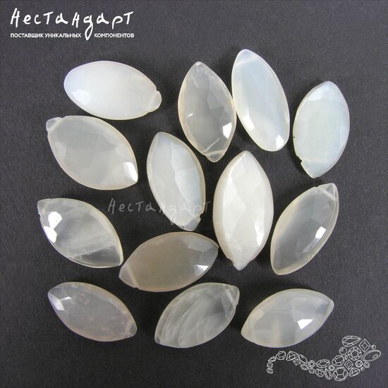 Адуляр натуральный с огранкой Pearly Marquis 21-26 мм, изображение 3