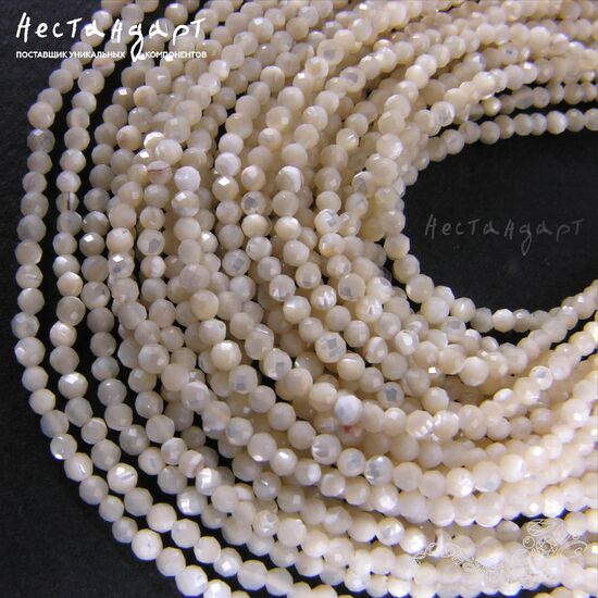 Перламутр натуральный с огранкой Ivory Perles 2 мм (нить 19 см.), изображение 3