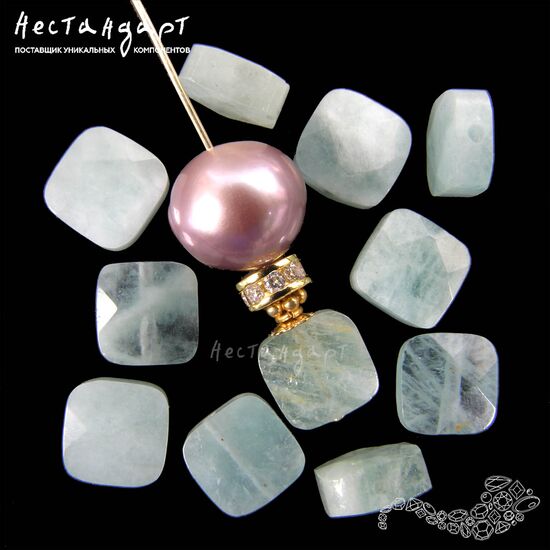 Аквамарин натуральный с огранкой Faceted Square 8,5мм