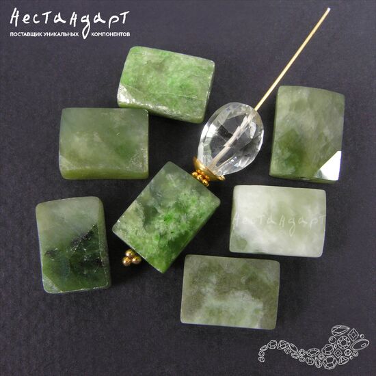 Нефрит натуральный байкальский Treasure 14х10 мм. Уценка, изображение 3