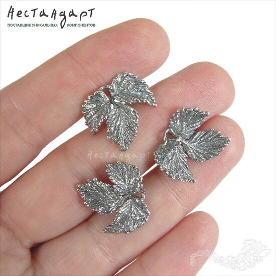 Подвеска Strawberry Trefoil Silver Plated 18 мм, изображение 2