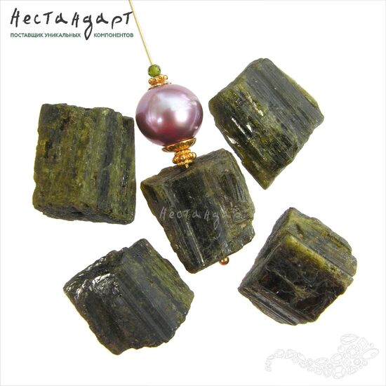 Турмалин Верделит натуральный кристаллы 12-25 мм