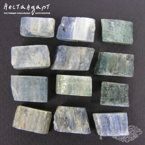 Кианит натуральный Wild Square 15х9 мм, изображение 5