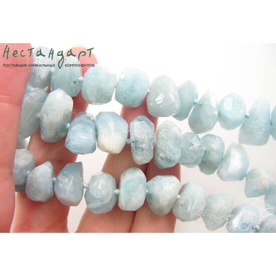 Берилл-аквамарин натуральный Faceted Pebble 13-20 мм, изображение 2