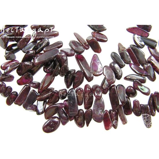 Гранат натуральный Free Form 12-23 мм (нить 10 см)