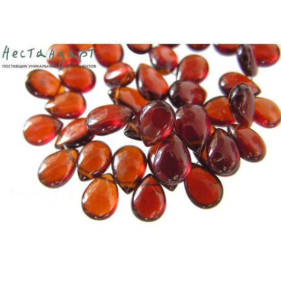 Гранат спессартин натуральный Teardrop 11-13х8 мм
