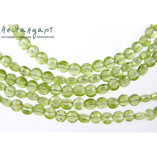 Хризолит натуральный с шахматной огранкой 4 мм (нить 10 см), изображение 2