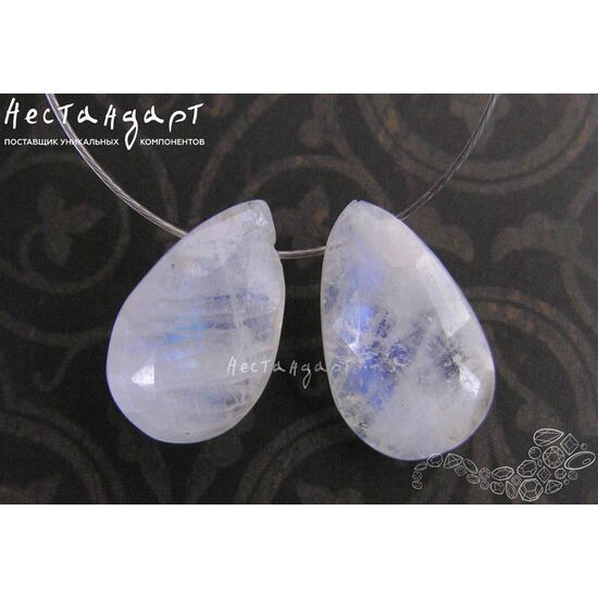 Лунный камень натуральный Drop 19х14-22х14 мм (пара)