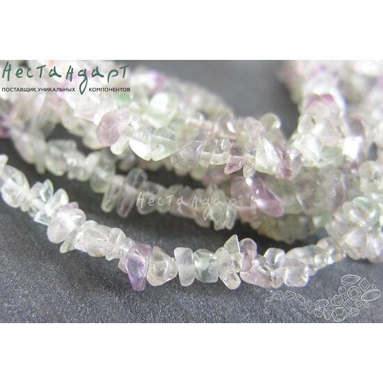 Флюорит натуральный галтовка 4х6 мм (нить 40 см), изображение 2