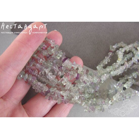 Флюорит натуральный галтовка 4х6 мм (нить 40 см), изображение 3
