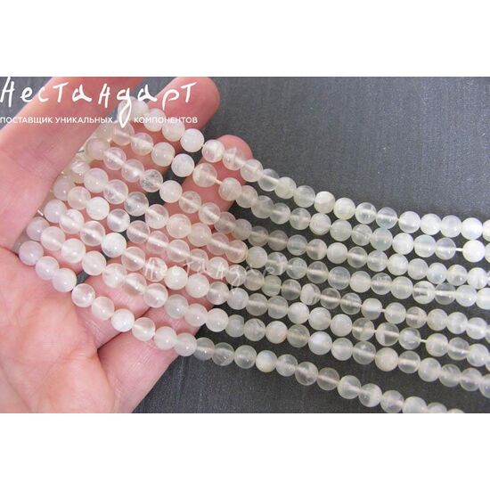 Адуляр натуральный гладкий White 6 мм (нить 10 см), изображение 2