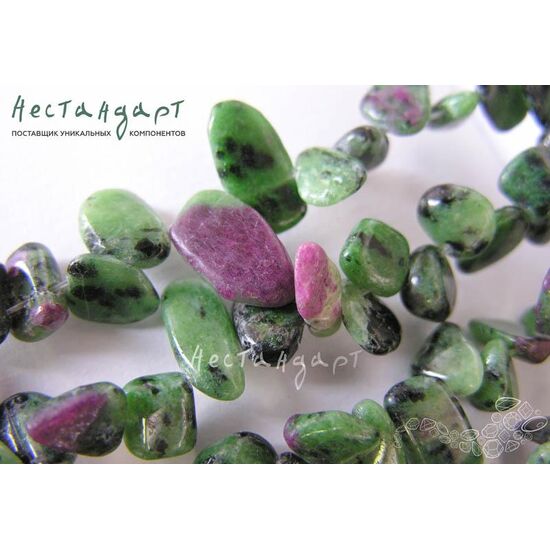 Цоизит с корундом натуральный Free form 6-12x7мм (нить 20 см)