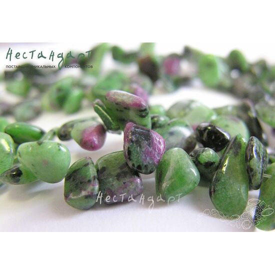 Цоизит с корундом натуральный Free form 6-12x7мм (нить 20 см), изображение 4