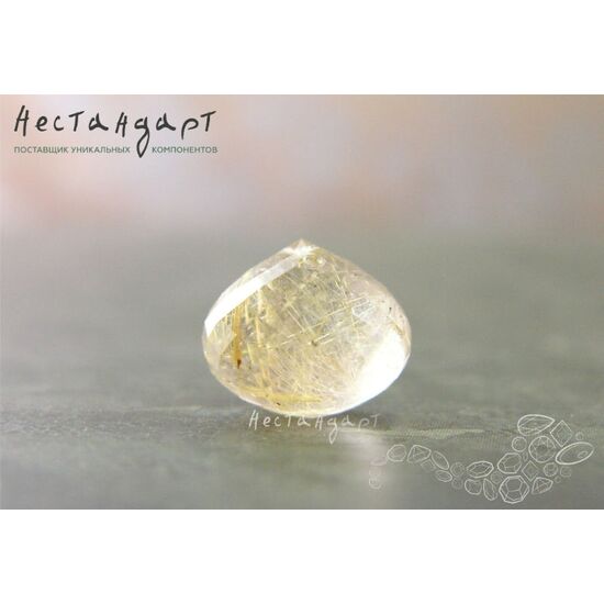 Кварц натуральный рутиловый (волосатик) бриолет-лук 10х9 мм