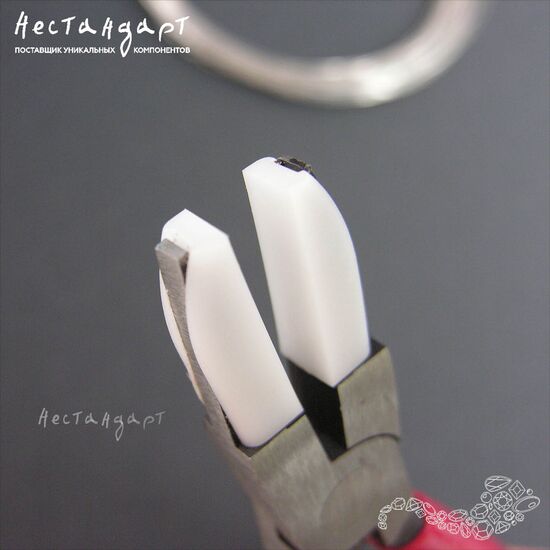 Плоскогубцы с двойными нейлоновыми накладками 145 мм, изображение 3